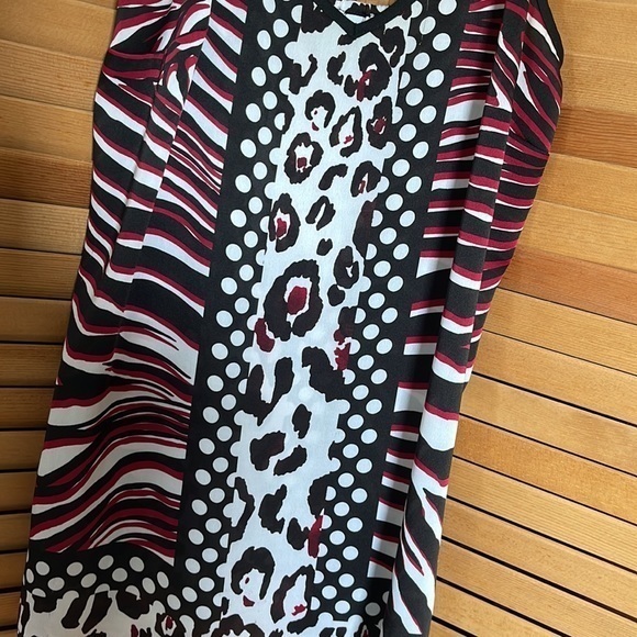 Express Animal print Shirt size medium. - Picture 7 of 8